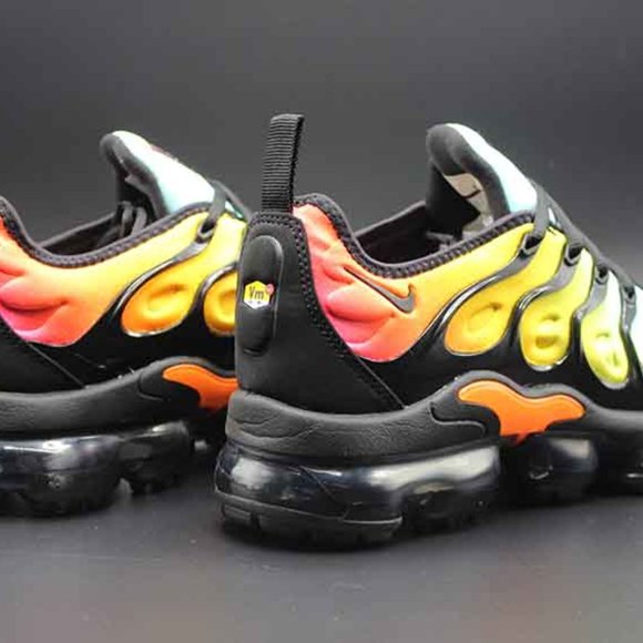 Nike Air VaporMax Plus Bleached Aqua Women’s Size 7.5 - Picture 15 of 16